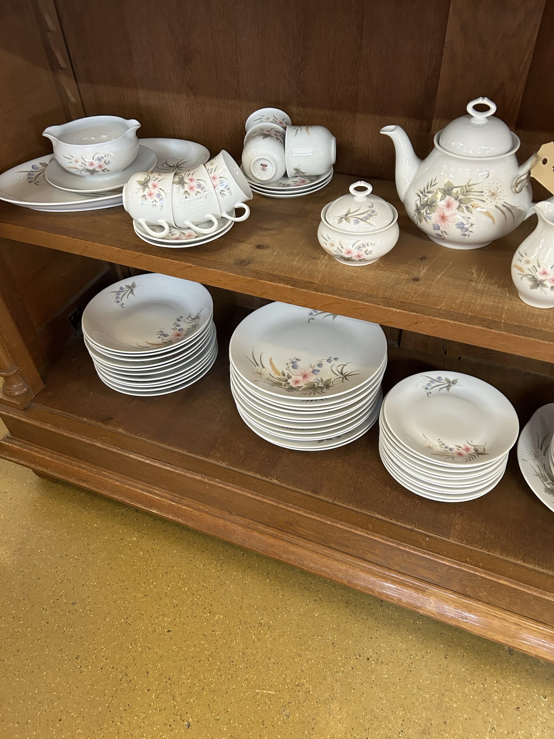 Servies ( Tsjechisch) - Afbeelding 3