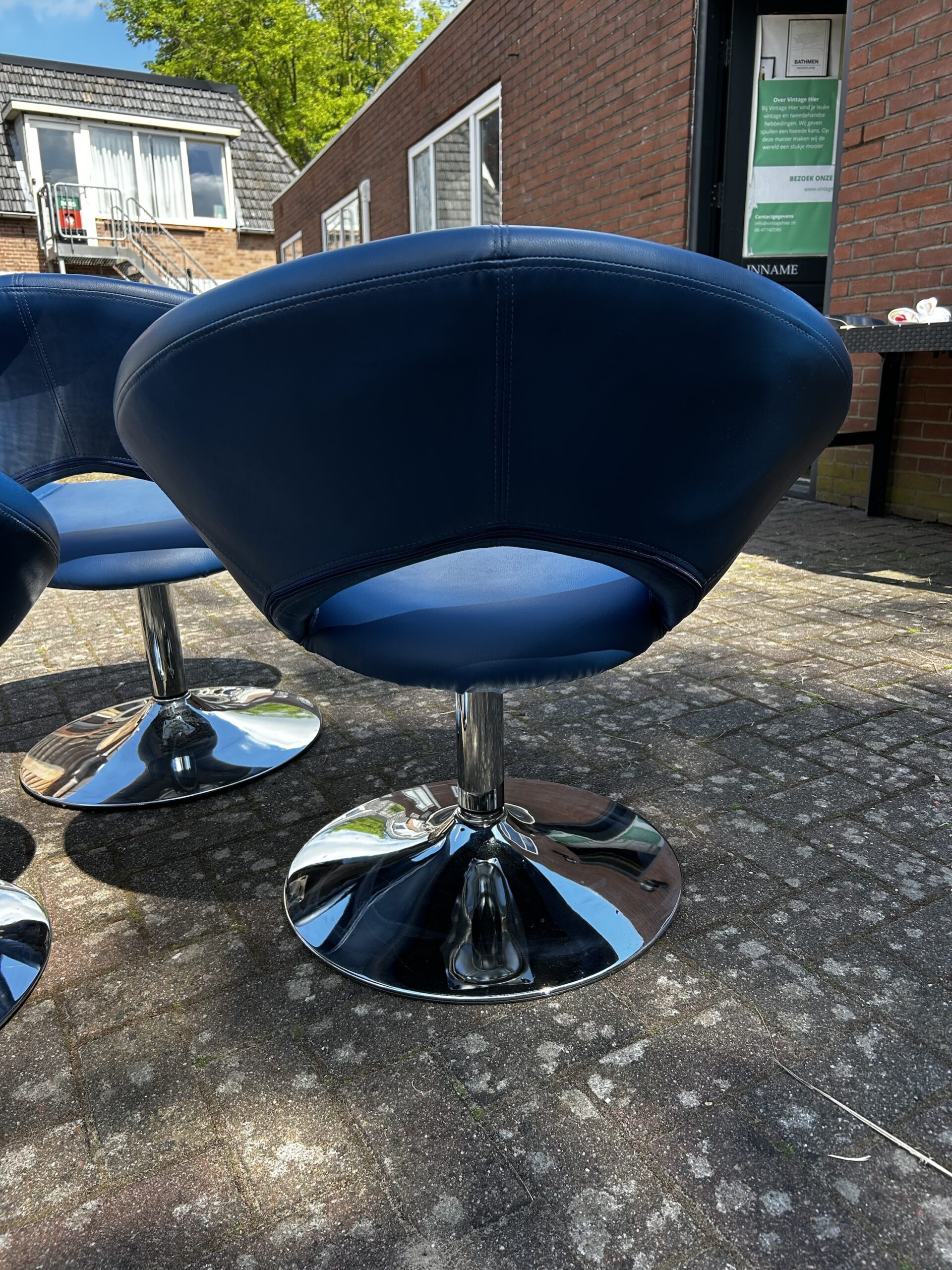 Stoel met trompetvoet